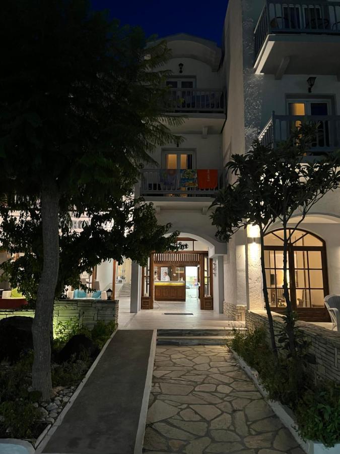 Theodorou Beach Hotel Apartments Psalidi  Exterior photo